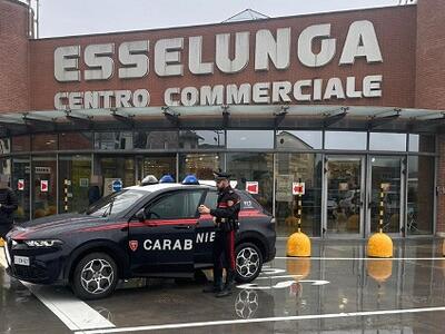 Ruba caffè e alcolici, rumeno senza fissa dimora arrestato dai carabinieri